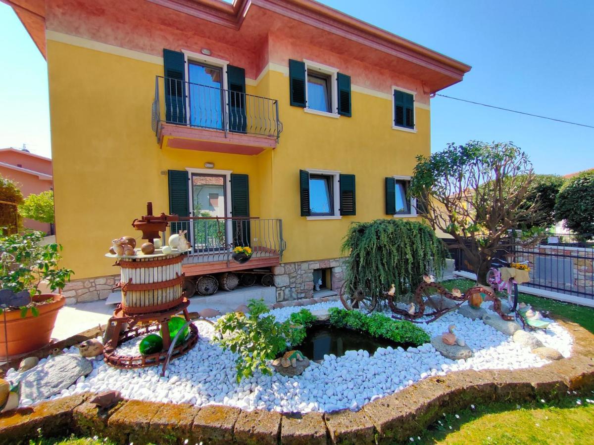 Garda Dreams Apartment Torri Del Benaco Extérieur photo