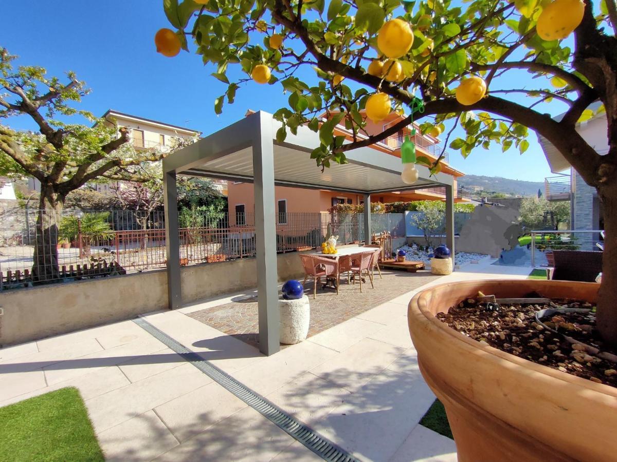 Garda Dreams Apartment Torri Del Benaco Extérieur photo