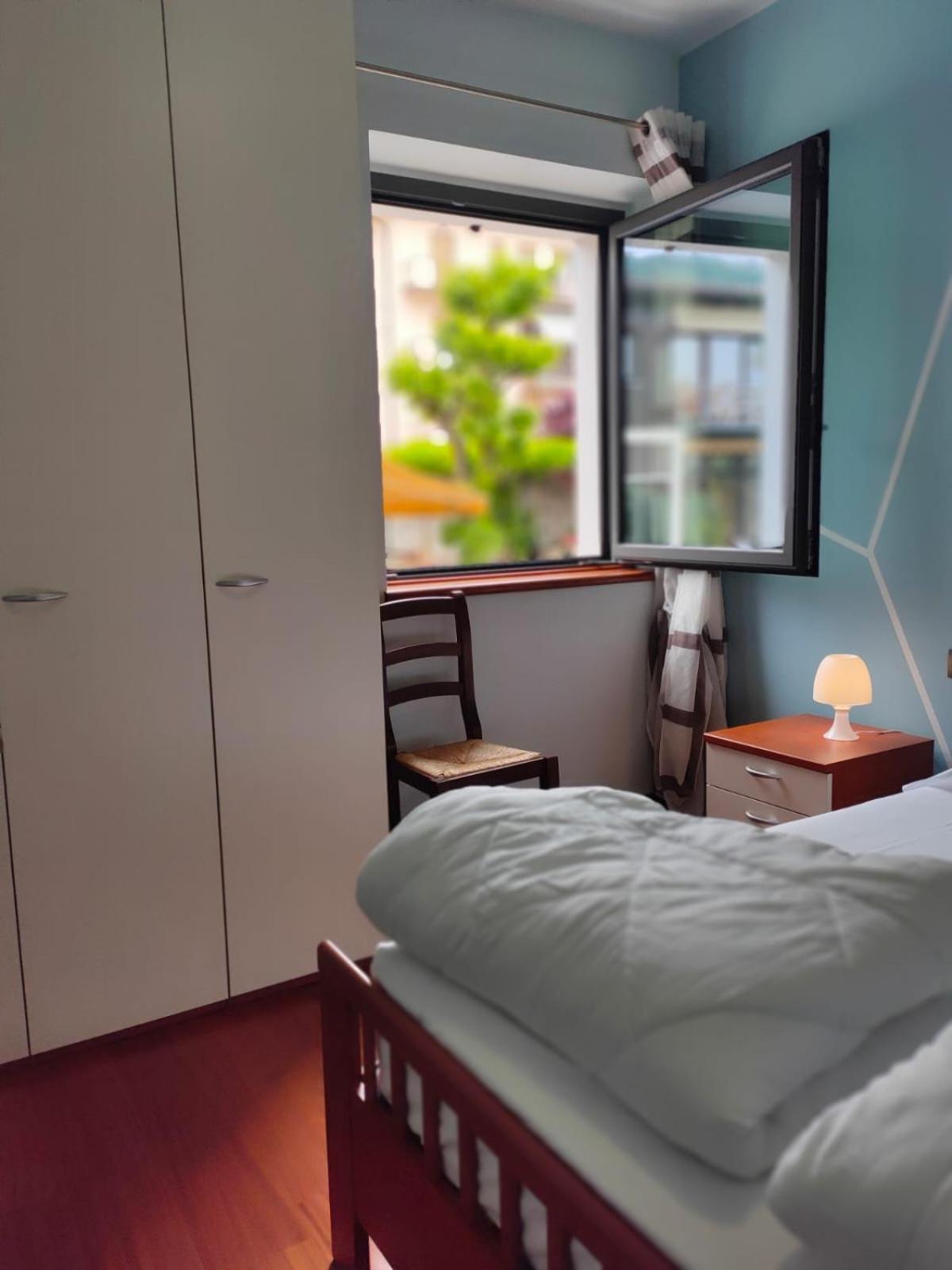 Garda Dreams Apartment Torri Del Benaco Extérieur photo