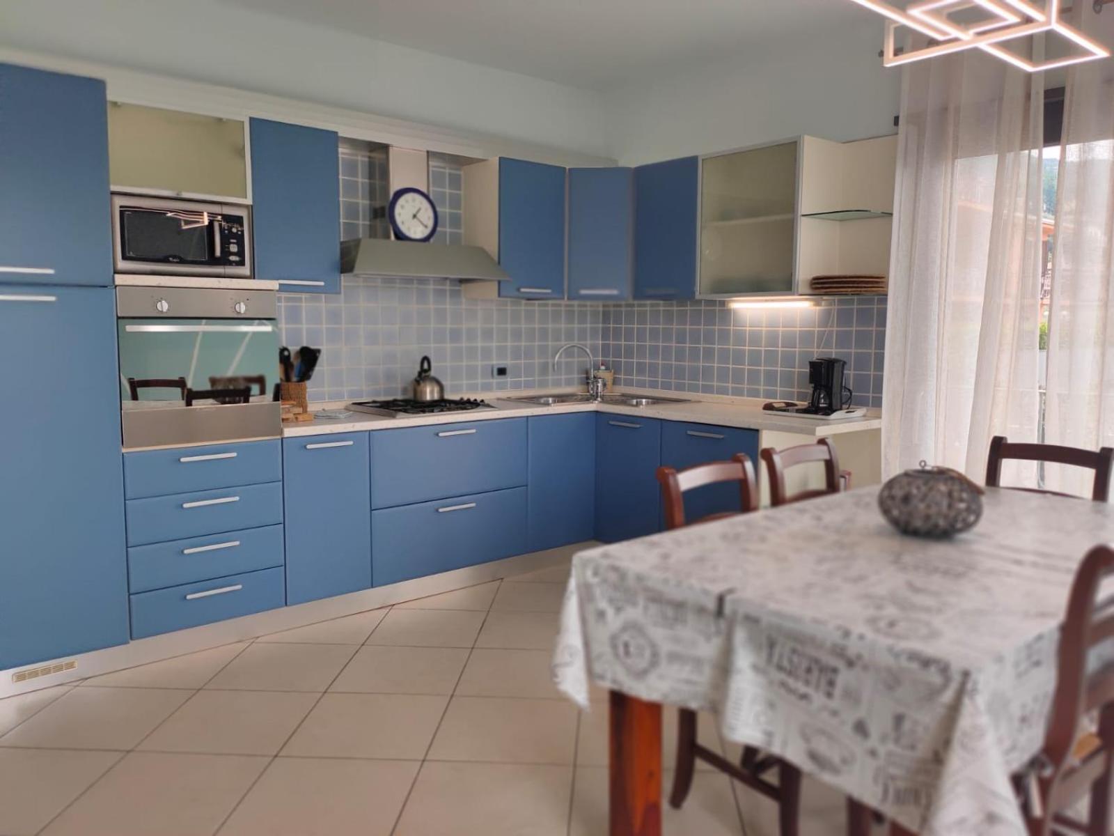 Garda Dreams Apartment Torri Del Benaco Extérieur photo