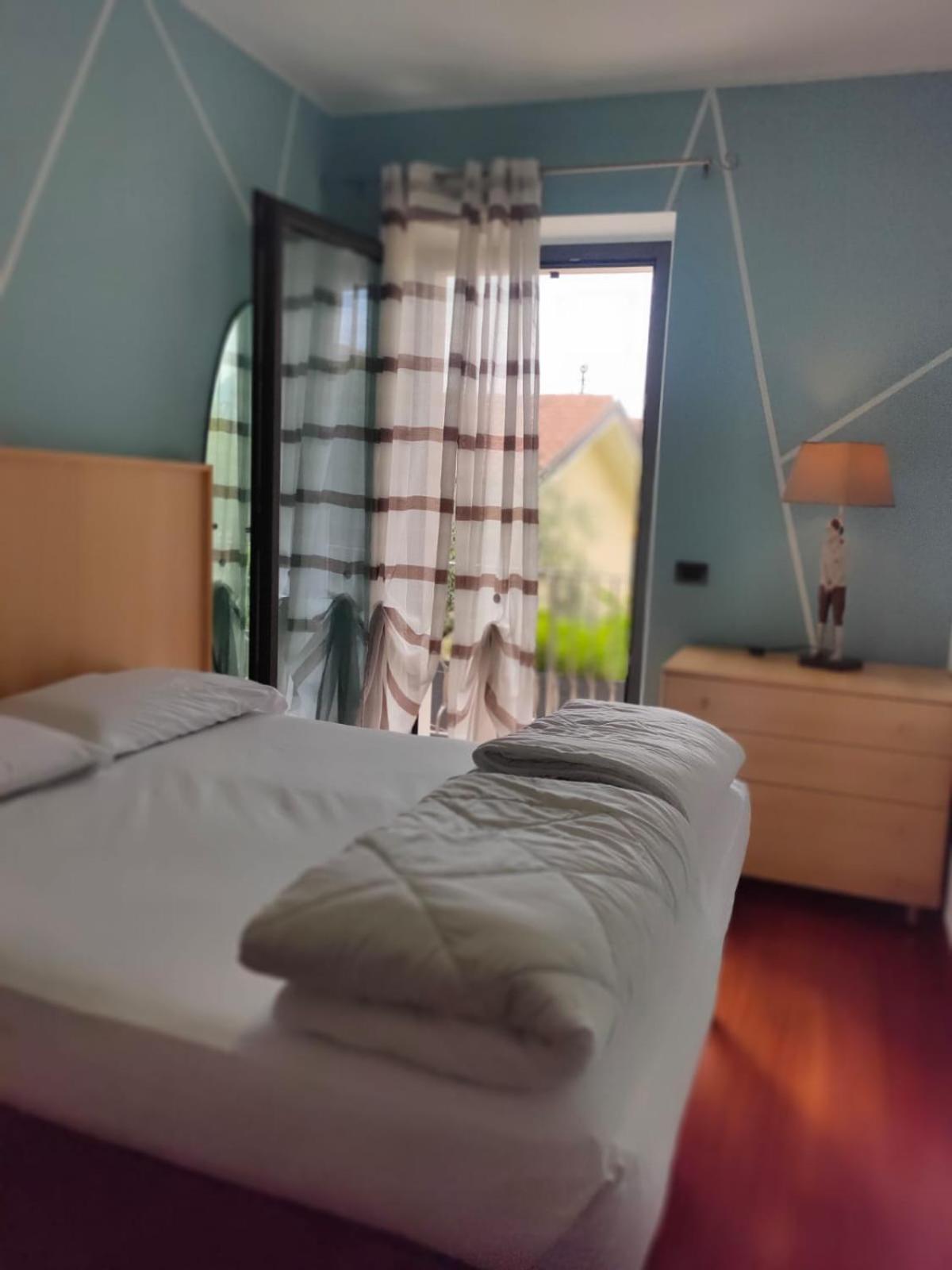 Garda Dreams Apartment Torri Del Benaco Extérieur photo